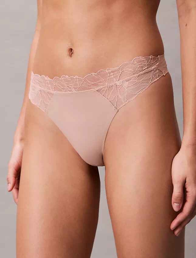 Perfectly Fit Thong z koronką Perfectly Fit Thong z koronką