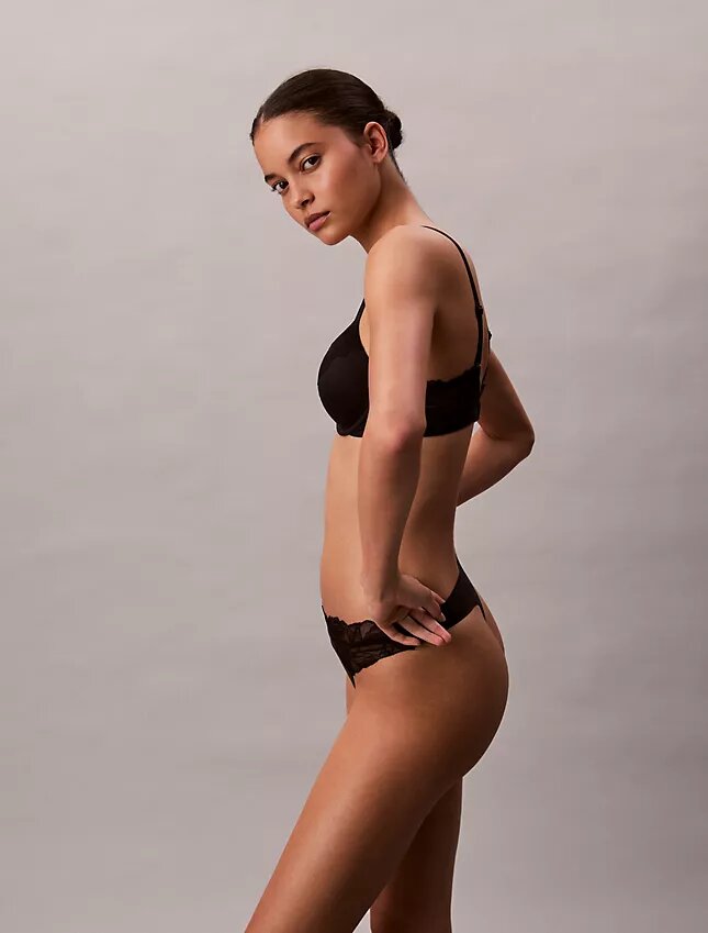 Perfectly Fit Thong z koronką Perfectly Fit Thong z koronką