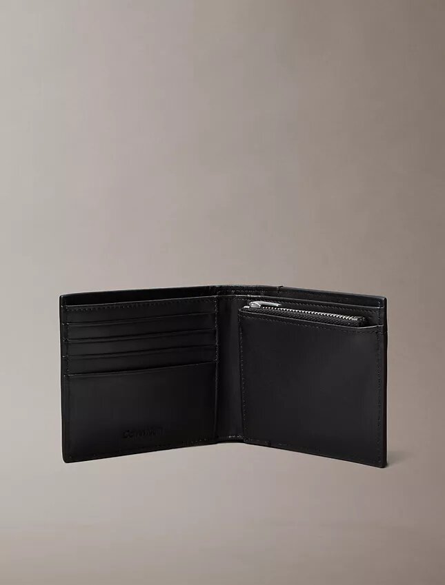 Portfel składany z logo i etui na karty Portfel składany z logo i etui na karty