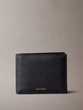 Portfel z tłoczonym logo + etui na karty Portfel z tłoczonym logo + etui na karty