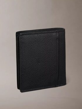 Portfel z tłoczonym logo + etui na karty Portfel z tłoczonym logo + etui na karty