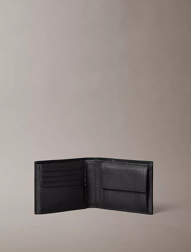 Portfel z tłoczonym logo + etui na karty Portfel z tłoczonym logo + etui na karty