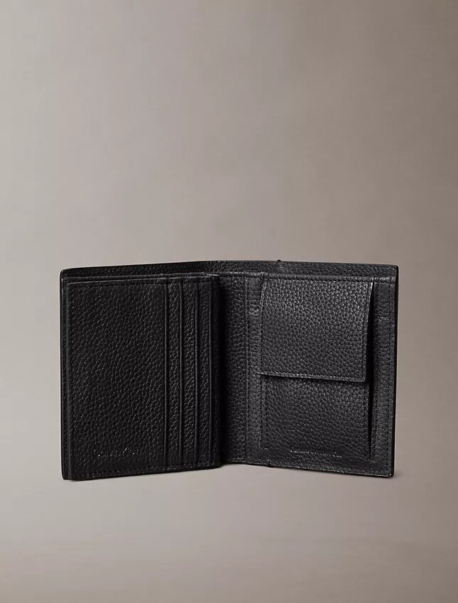 Portfel z tłoczonym logo + etui na karty Portfel z tłoczonym logo + etui na karty