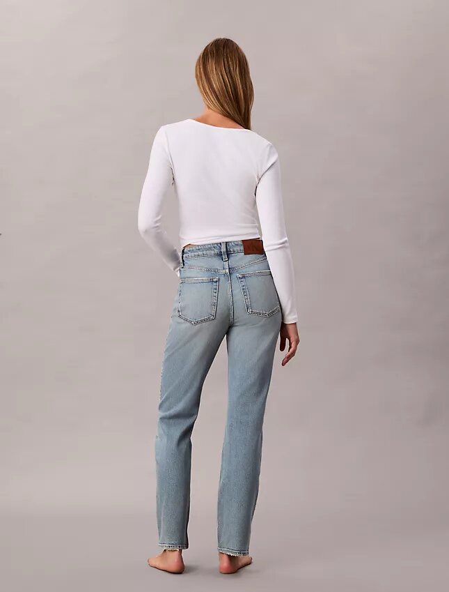 Proste jeansy z wysokim stanem Proste jeansy z wysokim stanem