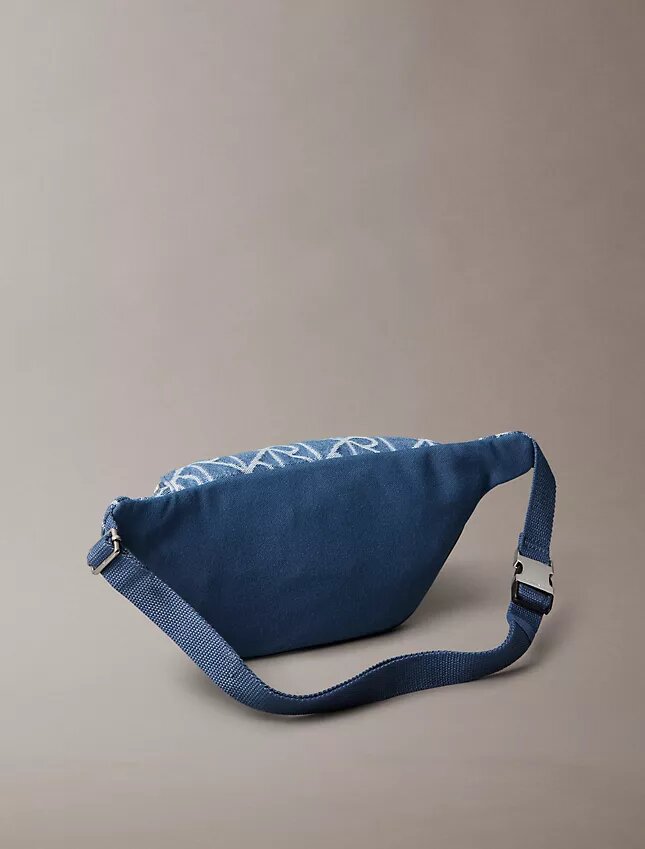 Saszetka biodrowa Denim z nadrukiem logo na całej powierzchni Saszetka biodrowa Denim z nadrukiem logo na całej powierzchni