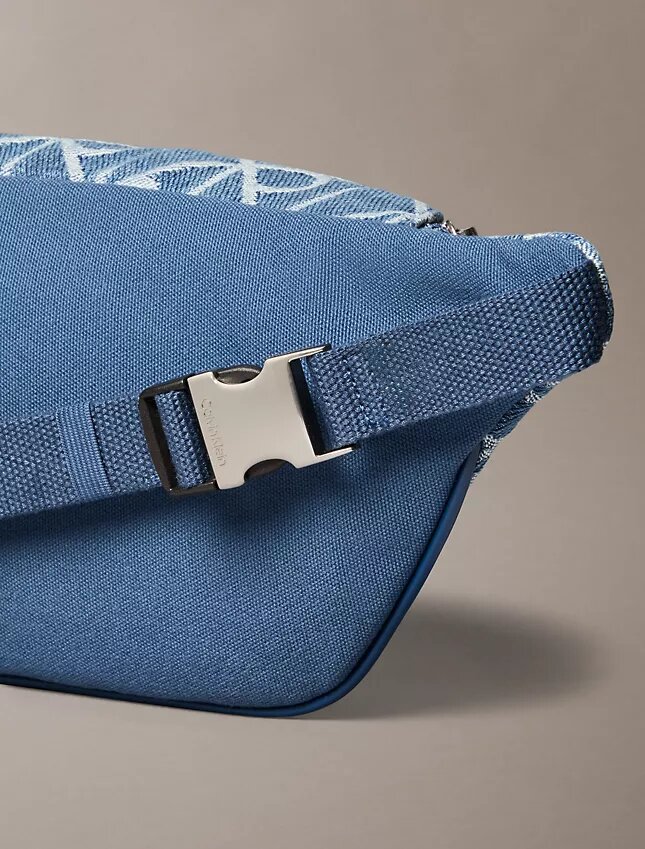 Saszetka biodrowa Denim z nadrukiem logo na całej powierzchni Saszetka biodrowa Denim z nadrukiem logo na całej powierzchni