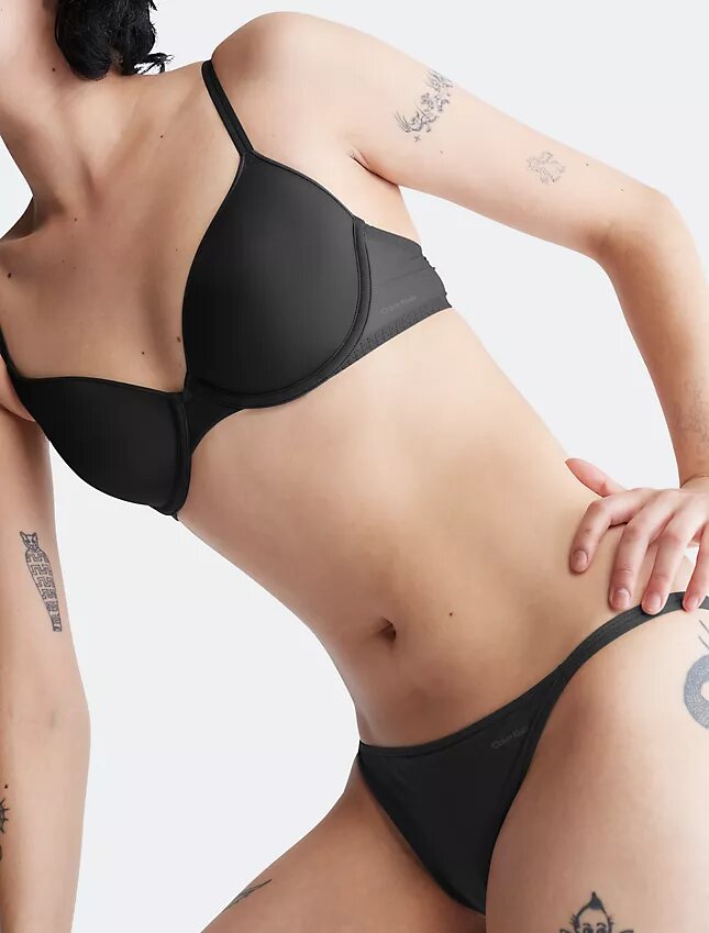Sheer Marquisette demi bra z lekko podszytą markizetką Sheer Marquisette demi bra z lekko podszytą markizetką