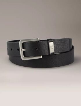 Skórzany pasek z klamrą typu harness