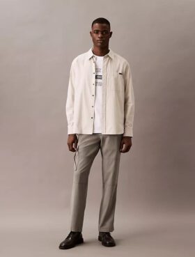 Spodnie cargo z mieszanki lyocellu, prane w stylu „garment washed”, o prostym kroju