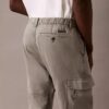 Spodnie cargo z mieszanki lyocellu, prane w stylu „garment washed”, o prostym kroju Spodnie cargo z mieszanki lyocellu, prane w stylu „garment washed”, o prostym kroju