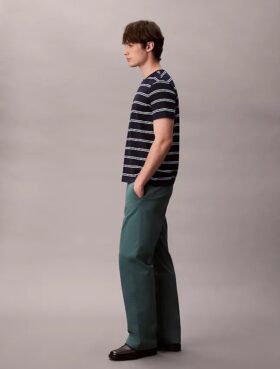 Spodnie chino w stylu baggy z lat 90.