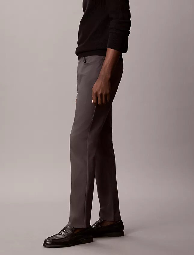 Spodnie Slim Move z 5 kieszeniami Spodnie Slim Move z 5 kieszeniami
