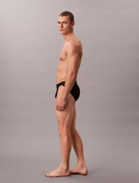 Sportowe slipy z koronki z mikrofibry Sportowe slipy z koronki z mikrofibry