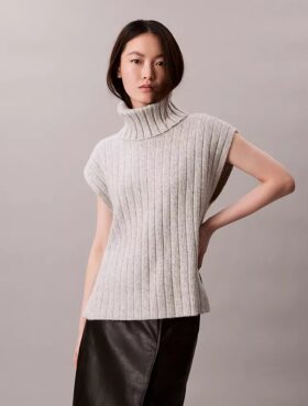 Sweter bez rękawów z prążkowanym wykończeniem