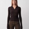 Sweter polo Amber z prążkowanym wzorem Sweter polo Amber z prążkowanym wzorem