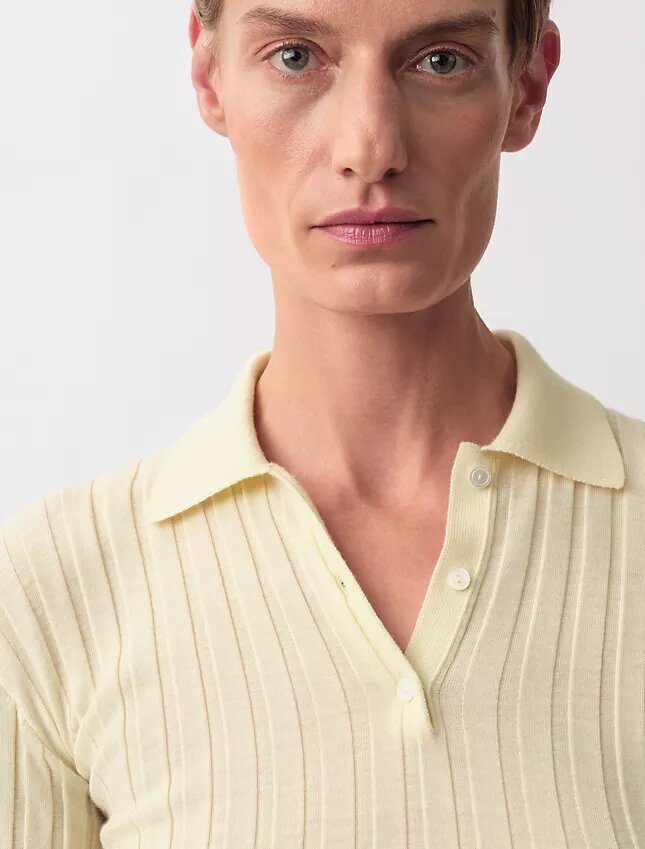 Sweter polo Amber z prążkowanym wzorem Sweter polo Amber z prążkowanym wzorem