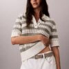 Sweter polo z dzianiny o otwartym splocie Sweter polo z dzianiny o otwartym splocie