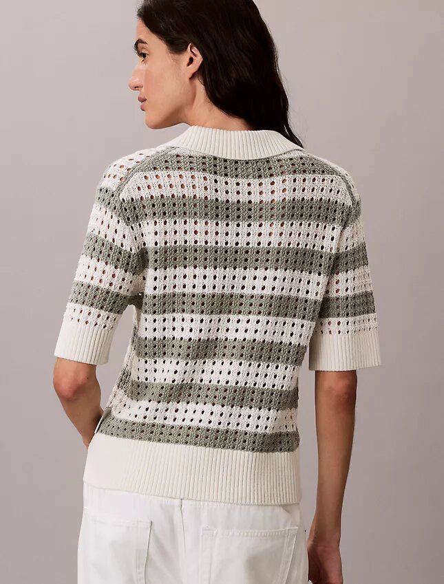 Sweter polo z dzianiny o otwartym splocie Sweter polo z dzianiny o otwartym splocie