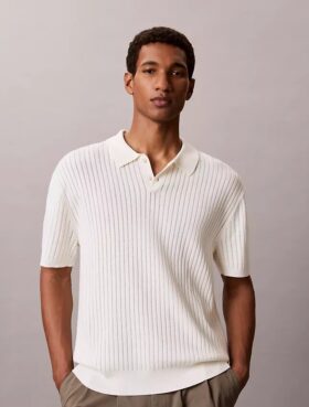 Sweter polo z prążkowanym materiałem Sweter polo z prążkowanym materiałem
