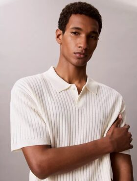 Sweter polo z prążkowanym materiałem Sweter polo z prążkowanym materiałem