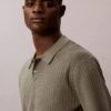 Sweter polo z prążkowanym materiałem Sweter polo z prążkowanym materiałem