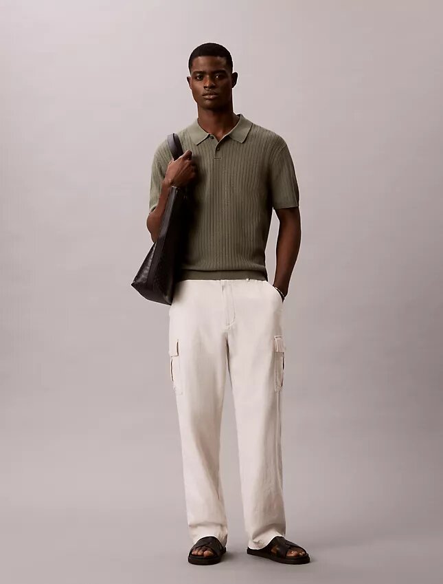 Sweter polo z prążkowanym materiałem Sweter polo z prążkowanym materiałem