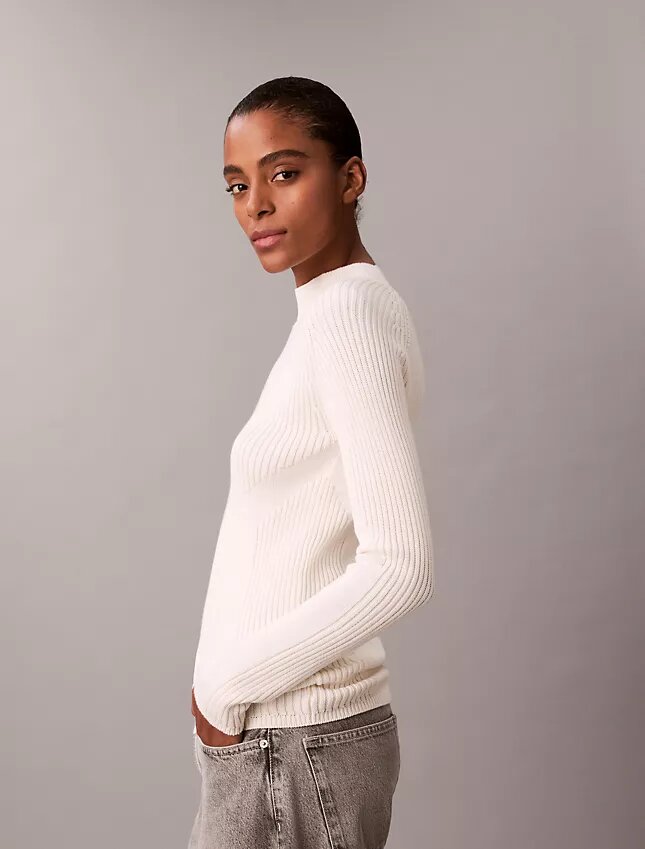 Sweter z bawełny o wąskim kroju Sweter z bawełny o wąskim kroju