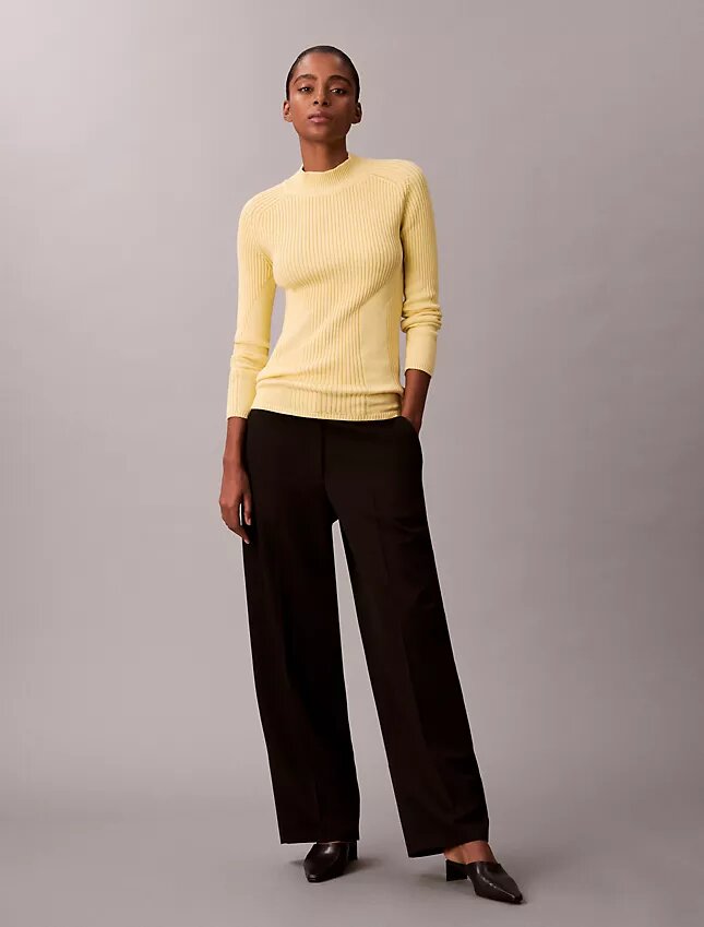 Sweter z bawełny o wąskim kroju Sweter z bawełny o wąskim kroju