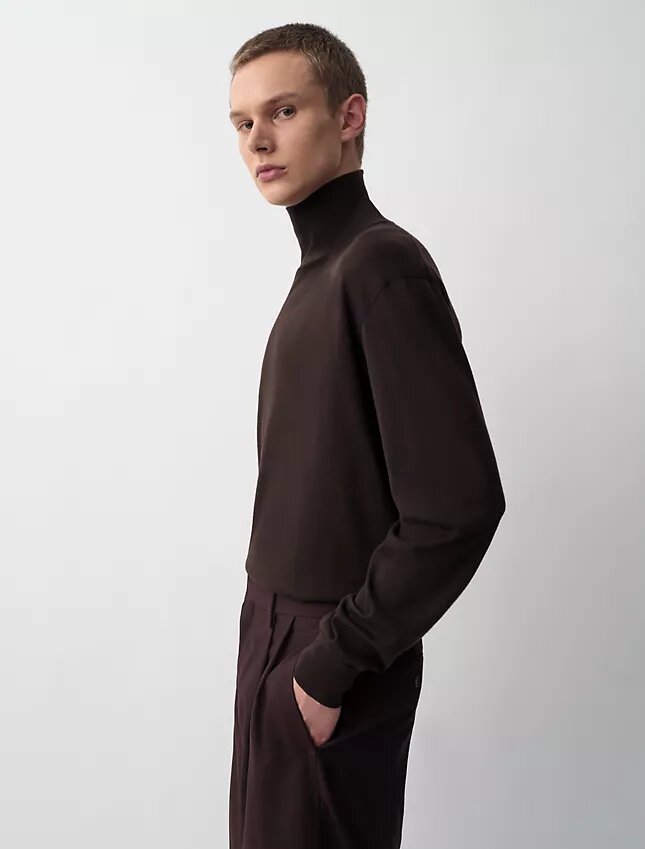 Sweter z golfem w kolorze popielatym Sweter z golfem w kolorze popielatym