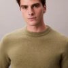 Sweter z wełny merynosowej o luźnym kroju Sweter z wełny merynosowej o luźnym kroju