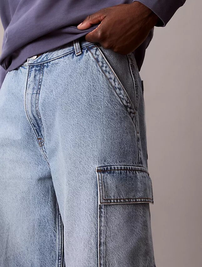 Szorty cargo z Denimu w stylu lat 90. Szorty cargo z Denimu w stylu lat 90.