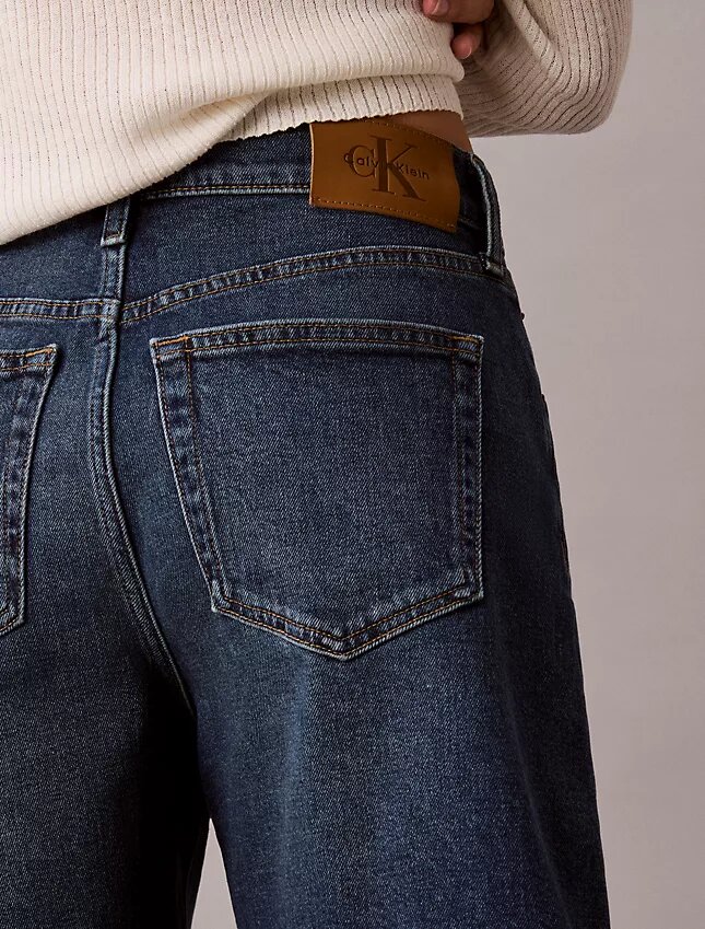 Szorty Denim z podwiniętym brzegiem i krojem w kształcie litery A Szorty Denim z podwiniętym brzegiem i krojem w kształcie litery A