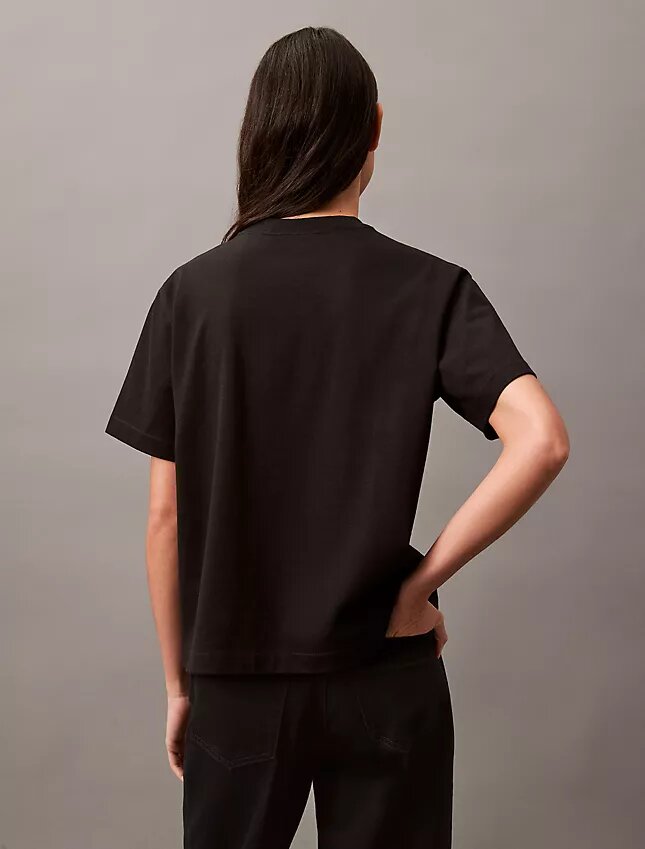T-shirt z okrągłym dekoltem i standardowym logo o luźnym kroju T-shirt z okrągłym dekoltem i standardowym logo o luźnym kroju