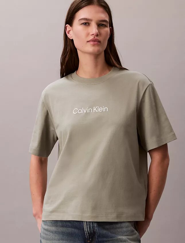 T-shirt z okrągłym dekoltem i standardowym logo o luźnym kroju T-shirt z okrągłym dekoltem i standardowym logo o luźnym kroju