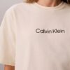 T-shirt z okrągłym dekoltem i standardowym logo o luźnym kroju