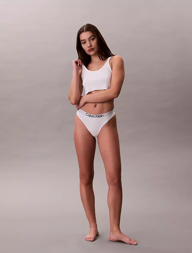 Thong z maksymalną zawartością bawełny Thong z maksymalną zawartością bawełny