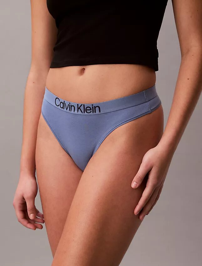 Thong z maksymalną zawartością bawełny Thong z maksymalną zawartością bawełny