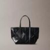 Tkana mini torba typu crossbody Tkana mini torba typu crossbody