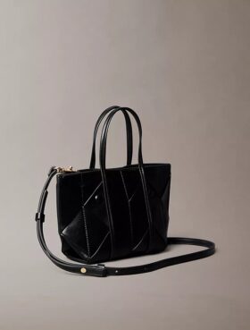 Tkana mini torba typu crossbody