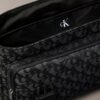 Torba listonoszka z monogramem na całej powierzchni Torba listonoszka z monogramem na całej powierzchni