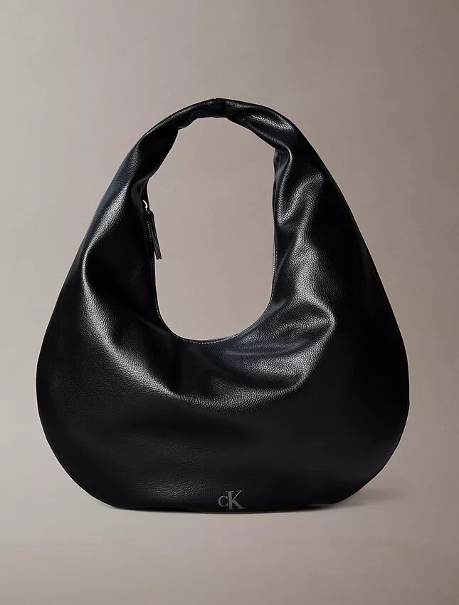 Torba na ramię w kształcie półksiężyca z fakturą „pebble grain” Torba na ramię w kształcie półksiężyca z fakturą „pebble grain”