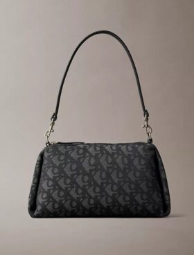 Torba na ramię z plisowanym logo Monogram