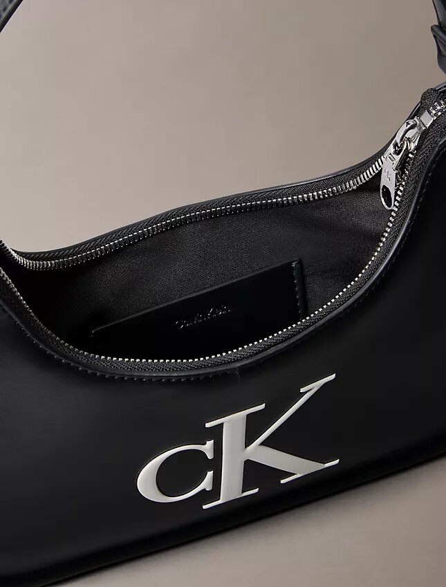 Torba na ramię z wytłoczonym Monogramem Torba na ramię z wytłoczonym Monogramem