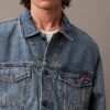 Trucker Jacket w stylu dżinsowym z lat 90. Trucker Jacket w stylu dżinsowym z lat 90.
