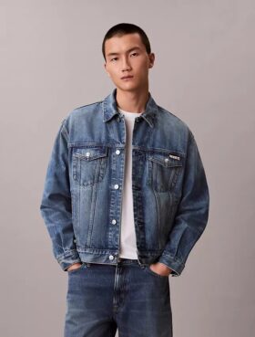 Trucker Jacket w stylu lat 90.