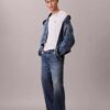 Trucker Jacket w stylu lat 90. Trucker Jacket w stylu lat 90.