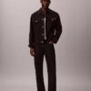 Trucker Jacket w stylu lat 90. Trucker Jacket w stylu lat 90.