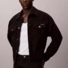 Trucker Jacket w stylu lat 90. Trucker Jacket w stylu lat 90.