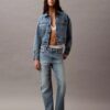 Trucker Jacket z dżinsu w stylu lat 90. Trucker Jacket z dżinsu w stylu lat 90.