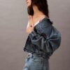Trucker Jacket z dżinsu w stylu lat 90. Trucker Jacket z dżinsu w stylu lat 90.